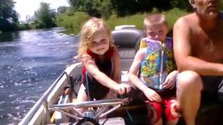 preview picture of video 'Abby driving the boat'
