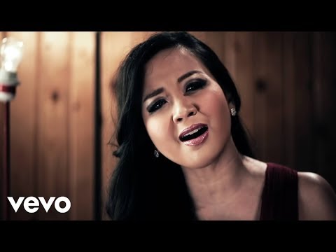 Video klip lagu Astrid Hanya Kamu Dimsum Martabak OST 