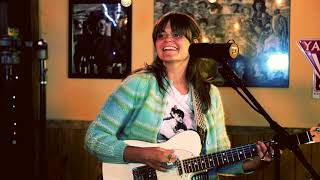 DREAMIN&#39; MAN (Neil Young Cover) by Erin Rae (feat. WESTWOOD) @ Bobby&#39;s Idle Hour in Nashville