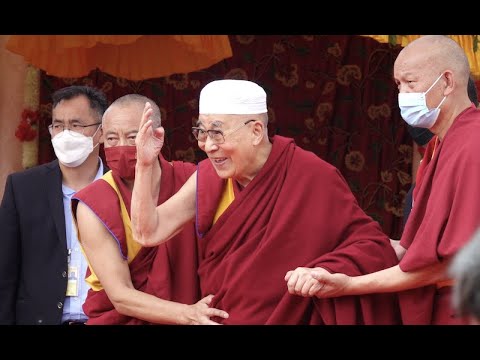 His Holiness the Dalai Lama addressed the Muslim Community of Ladakh