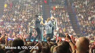 Laura Pausini - Fantastico (fai quello che sei) + Medley cover coristi - Milano 8 Settembre 2018