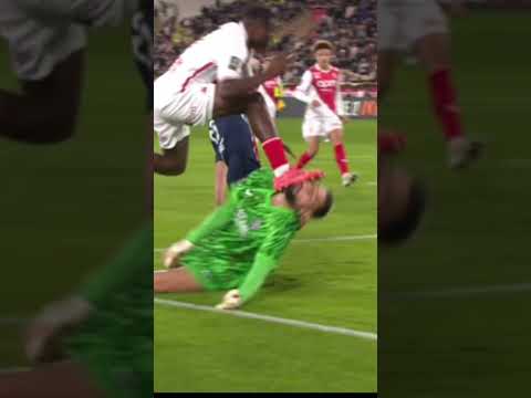 🟥😲Crazy foul on the goalkeeper☠️  Donnarumma, Monaco x PSG