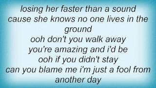 Creeper Lagoon - Cellophane Lyrics