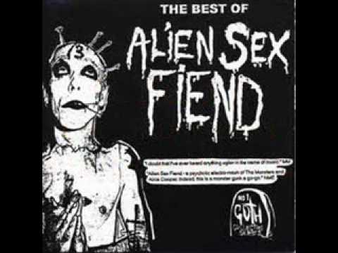 Alien Sex Fiend-Now I'm feeling zombiefied subtitulado
