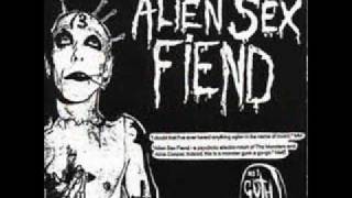 Alien Sex Fiend-Now I'm feeling zombiefied subtitulado