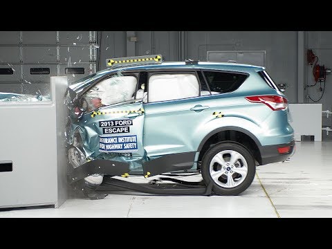 2013 Ford Escape driver-side small overlap IIHS crash test