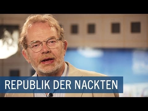 Frag Dr. Wolle – The Naked Republic (English Subtitles)