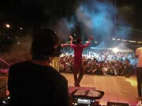 Alex Guesta & Simon de Jano  :: THE MASKED MONSTER SHOW :: @ Super Summer Games 2010 (S. Benedetto)