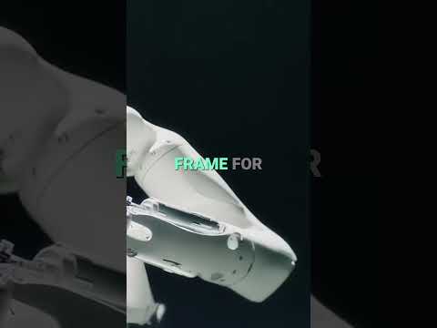 Xpeng's Iron: The Humanoid Robot Redefining Tech and Service!