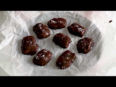 Banana and coconut chocolate (Fast and easy) | Muzlu ve hindistan cevizli çikolata (Hızlı ve kolay)