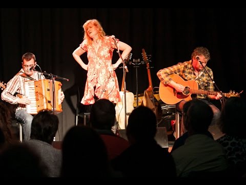Macushla - Alan Kelly Gang with Eddi Reader & John Douglas