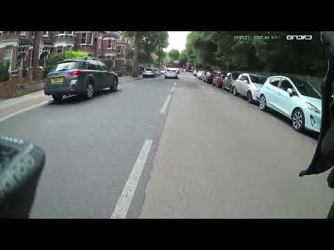 MX15GYS - Bizarre Truck Pull Out - No Police Action