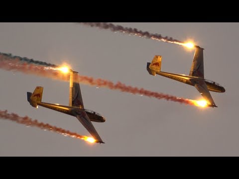 4Kᵁᴴᴰ Team Blanix with Beautiful Sunset Aerobatics @ Hahnweide Airshow 2019