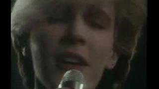 JAPAN - GENTLEMEN TAKE POLAROIDS