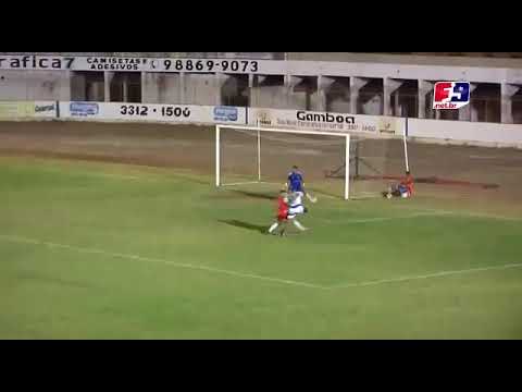 Bela jogada de Luizão .