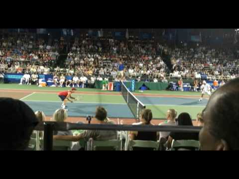 World Team Tennis Leander Paes tags Robert Kendrick - tempers flare - Slow Motion