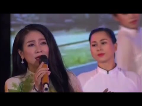 Thể hiện bởi Vân Khánh