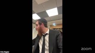 בר מצוה בחי היום יום עם הרב יחיאל גלוכובסקי (הרב יחיאל גלוכובסקי) - התמונה מוצגת ישירות מתוך אתר האינטרנט יוטיוב. זכויות היוצרים בתמונה שייכות ליוצרה. קישור קרדיט למקור התוכן נמצא בתוך דף הסרטון