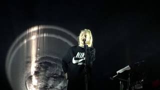 London Grammar - Who am I (Live at Zenith de Toulouse in Dec. 2017)