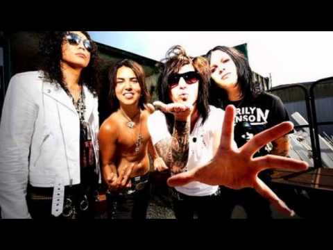Kisses For Kings [ft. Craig Mabbitt from Escape The Fate] - Ignore The End