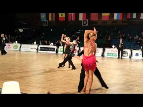 Emīrs Ali Salmanovs un Rūta Punka