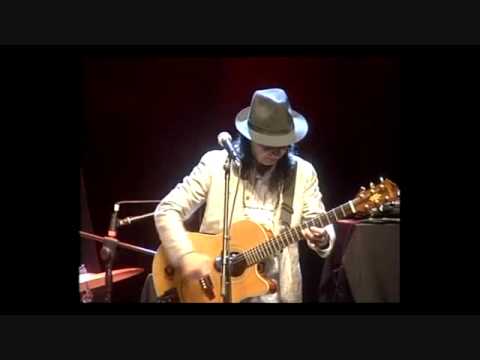 Olah Vince & Earth Wheel Sky Band, Gipsy night live in Abu Dabhi 1