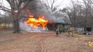 preview picture of video 'Bedford Fire Department: Structure Fire 1/9/2012, From RIT - to 1st In'