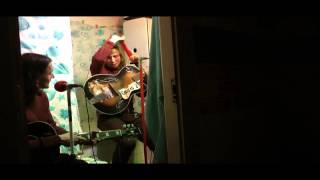 Video The Colleas  - Koupelnový akustický koncert - 3 část