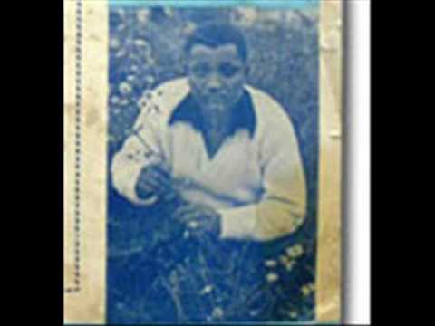 Menelik Wossenachew : Mekaberene Liyew