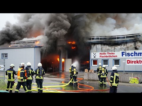 Großbrand im Fischhandelsbetrieb in Schrecksbach
