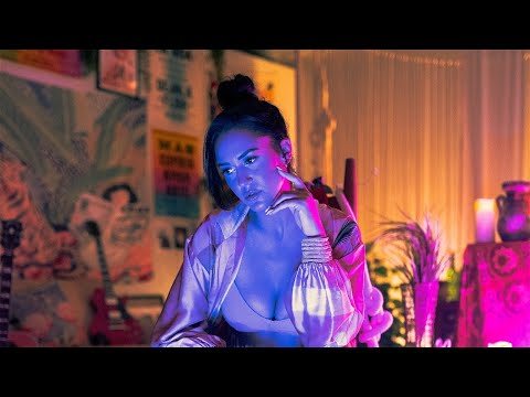 Kat Dahlia- Mojada Live Performance ft. Twin Palms