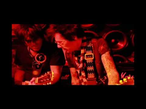 SLINKY VAGABOND LIVE AT JOHN VARVATOS STORE NYC 