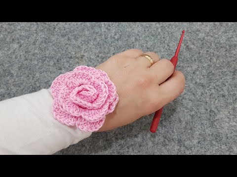 كروشية وردة بسيطة   crochet simple flower 🌹with ENG subtitle