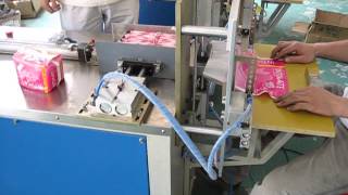 preview picture of video 'semi diaper packing machine'