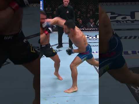 昔日天才終於兌現天賦#格鬥 #ufc #挑戰自我 #mma #mmafighter #knockout #拳擊 #shorts #極限運動 #熱門