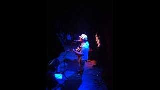 Al Otro lado del Mar - El Pescao