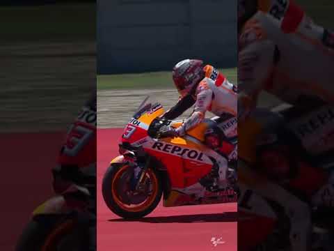 Marc Marquez throws away number 7 in COTA! 💥
