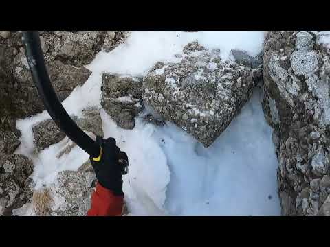 Parcurgerea traseului alpin Râpa Crucii din versantul nordic al Morarului, Munții Bucegi.