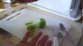 The easiest way to peel a kiwi fruit