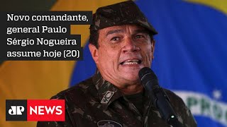 Em evento ao lado de Bolsonaro, general Edson Pujol diz que Exército é fiel à Constituição