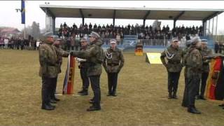 preview picture of video 'Das Ende der Wehrpflicht: die letzten Rekruten legen Gelöbnis ab'