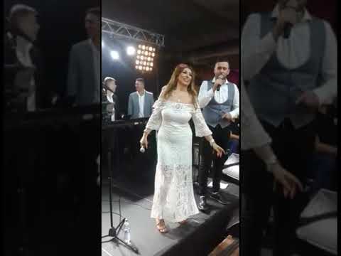 Corina Martin si Formatia IANINA - Un trandafir creste la fereastra mea