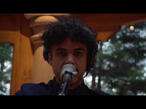 Alex Ferreira — MALDITA MIRADA (una toma del canapé)