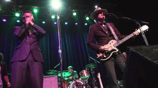 Howe Gelb - Paradise Here Abouts