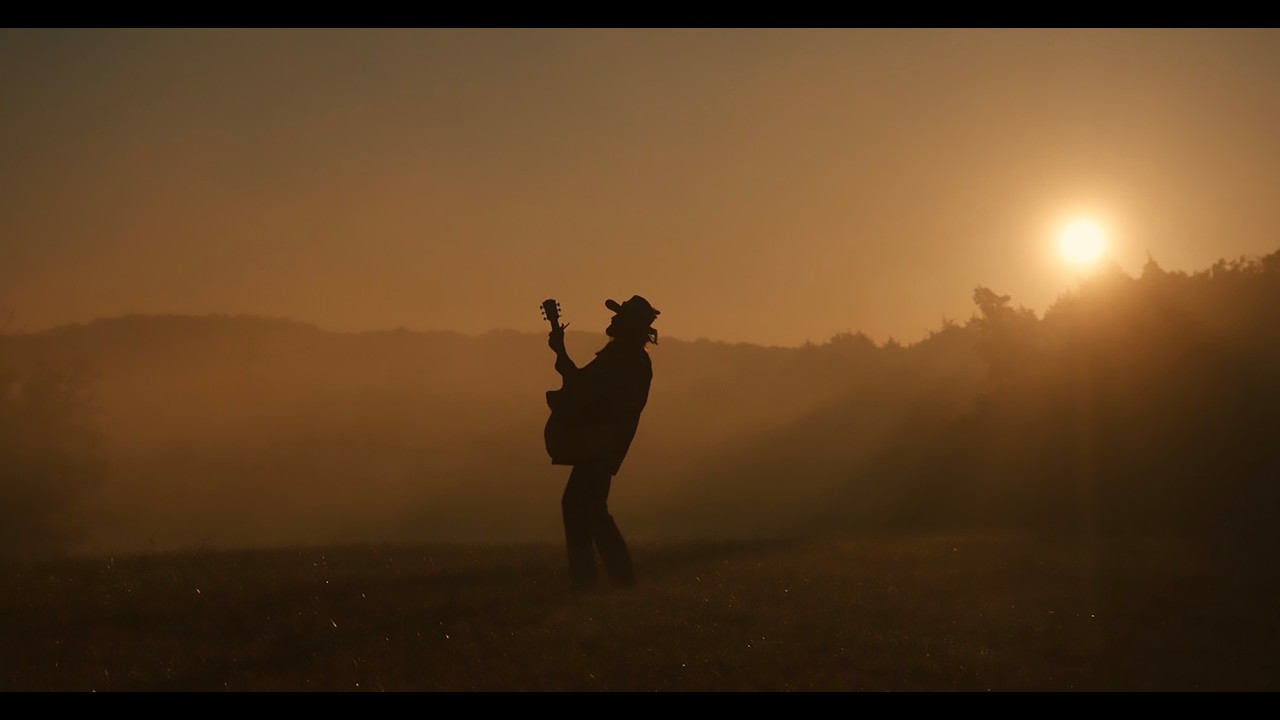 Billy Ray Cyrus Noah Cyrus - On Our Way Along 