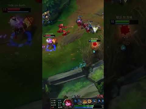 Faker tristana outplay 😧 - League of Legends