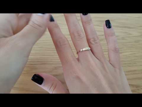 A video of Rounded Signet Ring with Diamond-Set Heart
