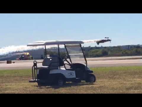 Shockwave jet truck vs Plane upside down race