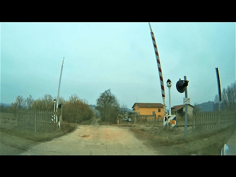 Attraversando Calamandrana e passaggio a livello Fraz. San Vito # railroad crossing