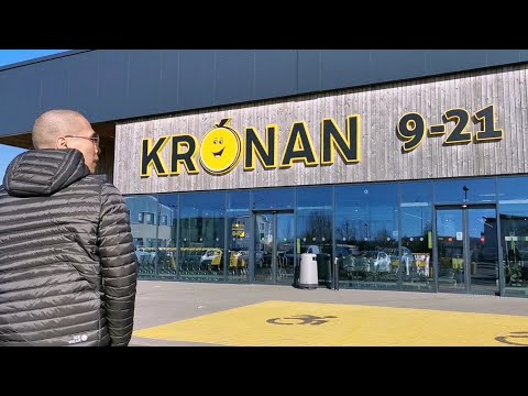 Grocery Shopping in Kronan Iceland